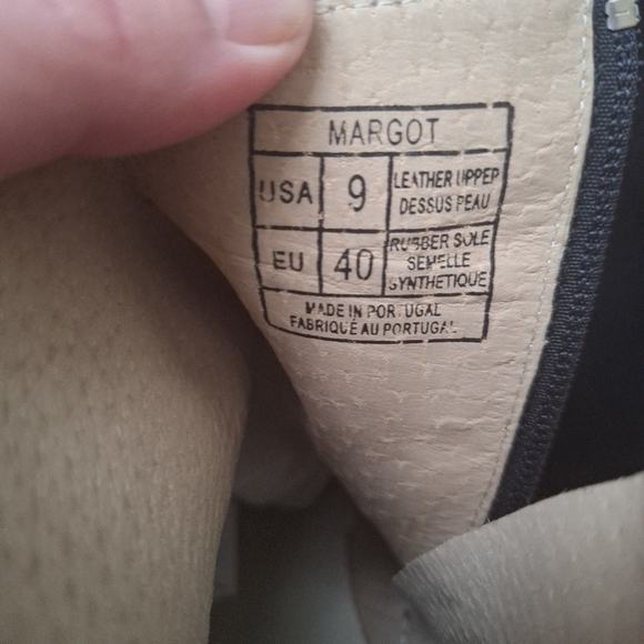 New Antonio Di Falia Black Suede Ankle Booties Made In PORTUGAL - Picture 7 of 8